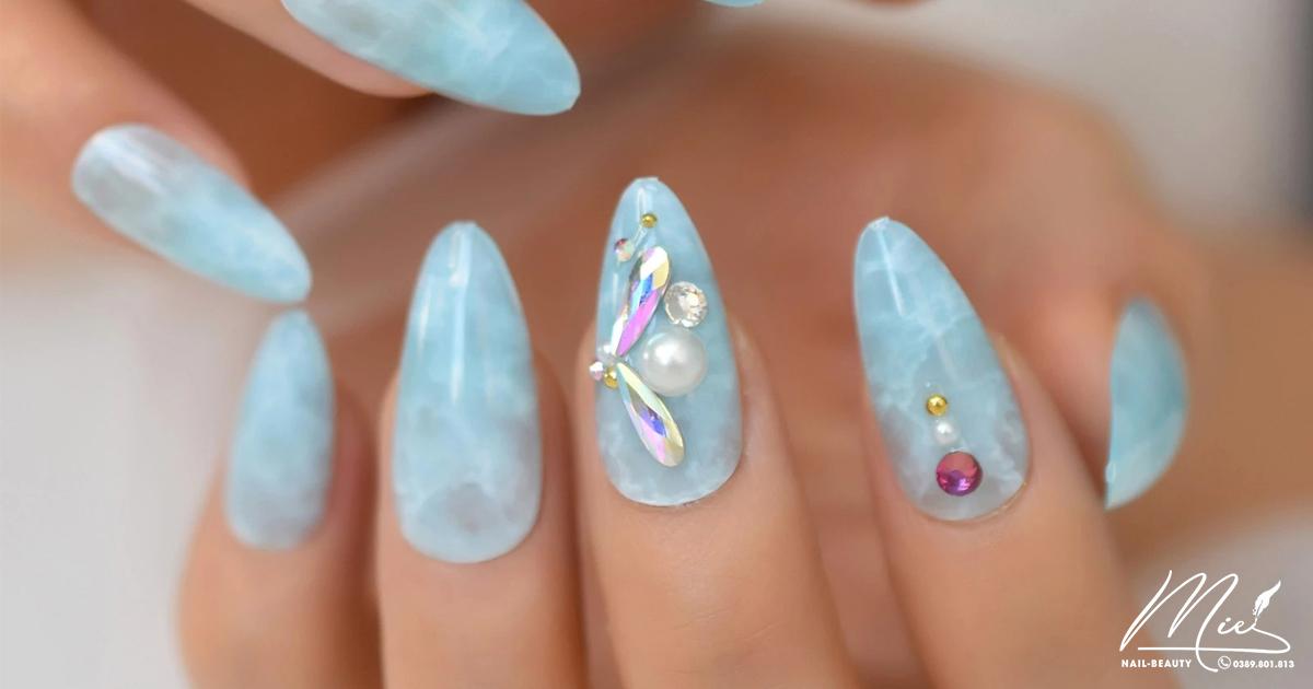 Những mẫu nail nghệ thuật mùa thu 2021 mà các cô nàng sành điệu không thể  bỏ qua  Báo Thái Nguyên điện tử