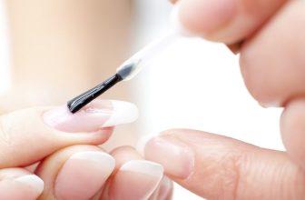 cach-lam-sach-mong-tay-son-gel